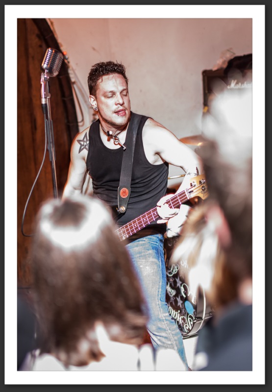 Atomic Shelters Bar King Concert Punk Rock