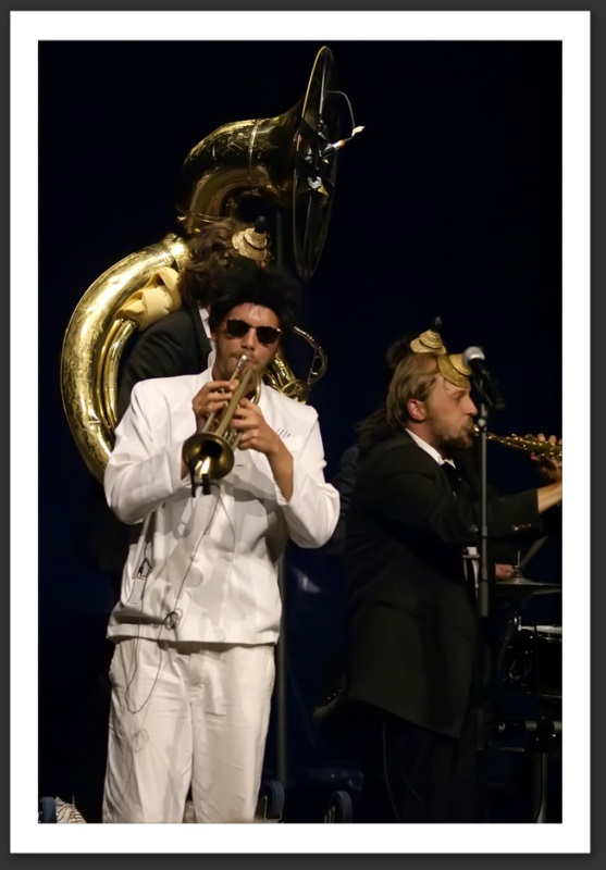 L'Empire du Kikiristan Plage des Six Pompes