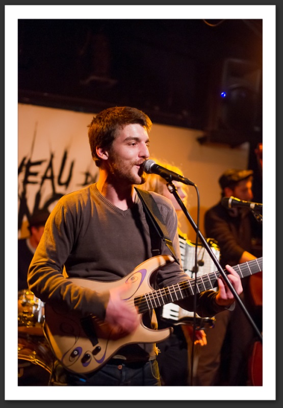 Les Dessous de la Vie Bar King