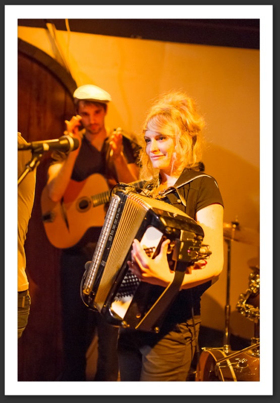 Les Dessous de la Vie Bar King