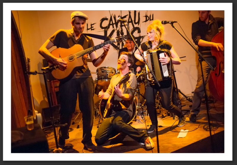 Les Dessous de la Vie Bar King