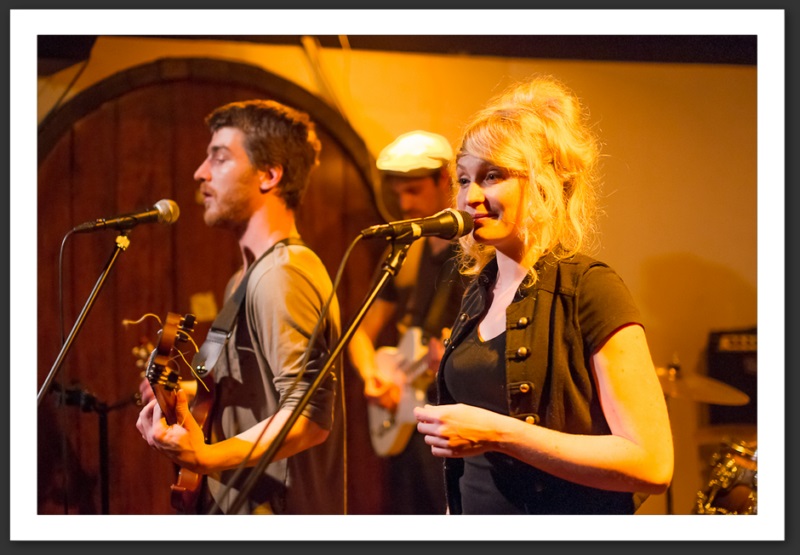 Les Dessous de la Vie Bar King