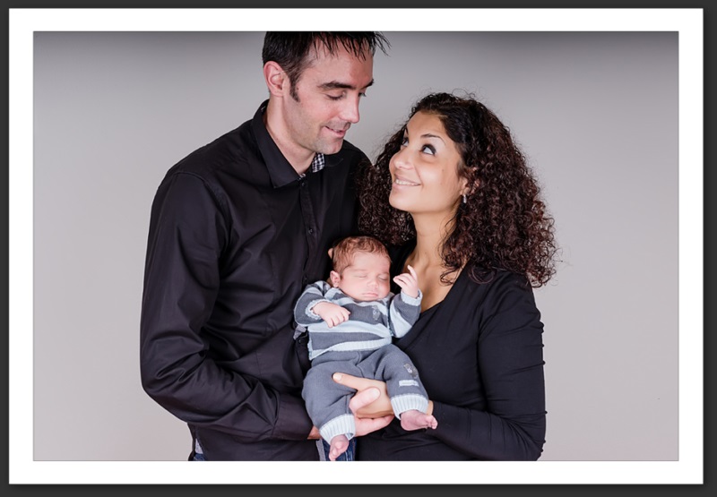 Photo bébé nourisson enfant famille portrait